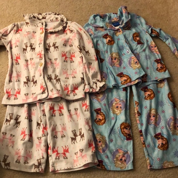 Disney Other - Girls Warm PJ Bundle 4t - Frozen, Reindeer